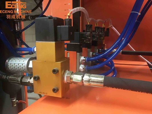 YC-2L-2 2000 Ml সেমি অটো ব্লাভিং মেশিন 3PHASE পিইটি প্লাস্টিকের বোতল জন্য 380V