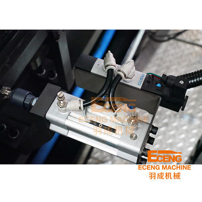 380V 50HZ 6 ক্যাভিটি স্ট্রেচ ব্লো মোল্ডিং মেশিন 5.5*1.8*1.9m