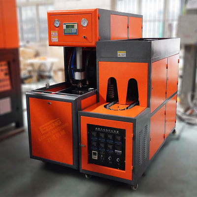 16KW সেমি অটো বোতল ব্লোয়িং মেশিন 200ml 500ml 1 লিটার ব্লো মোল্ডিং
